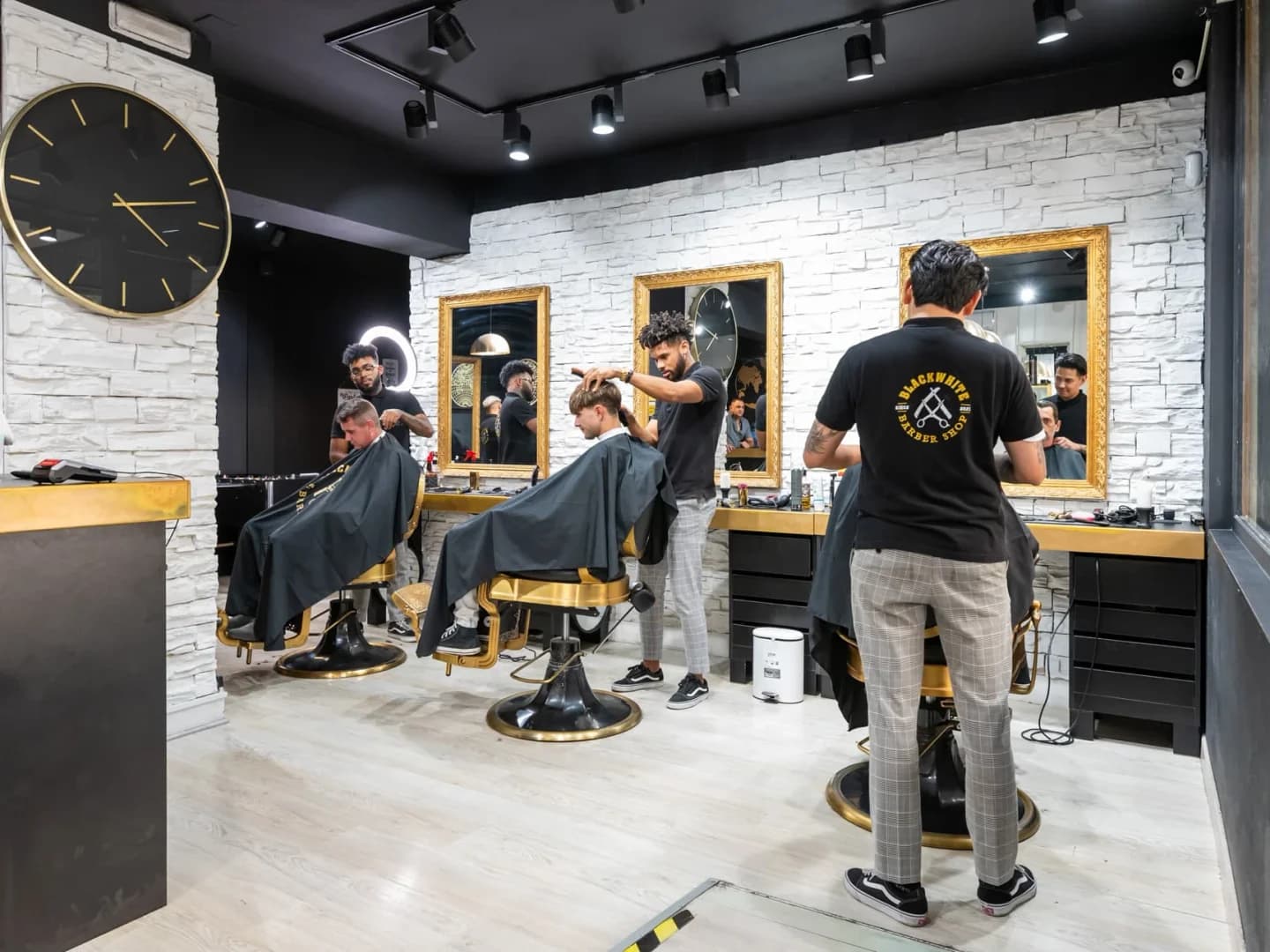Soto y Ochoa Barber